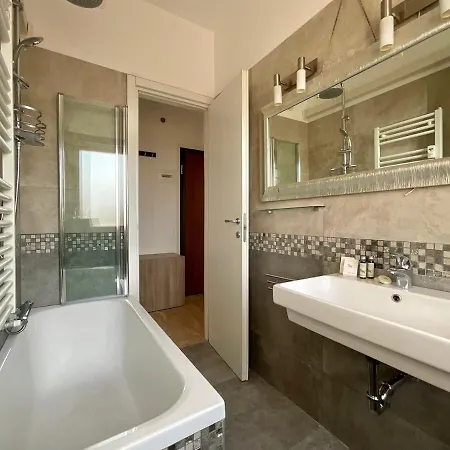Plebiscito Appartement *